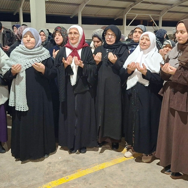 Emet ve Hisarcık'tan 29 umreci dualarla kutsal topraklara uğurlandı