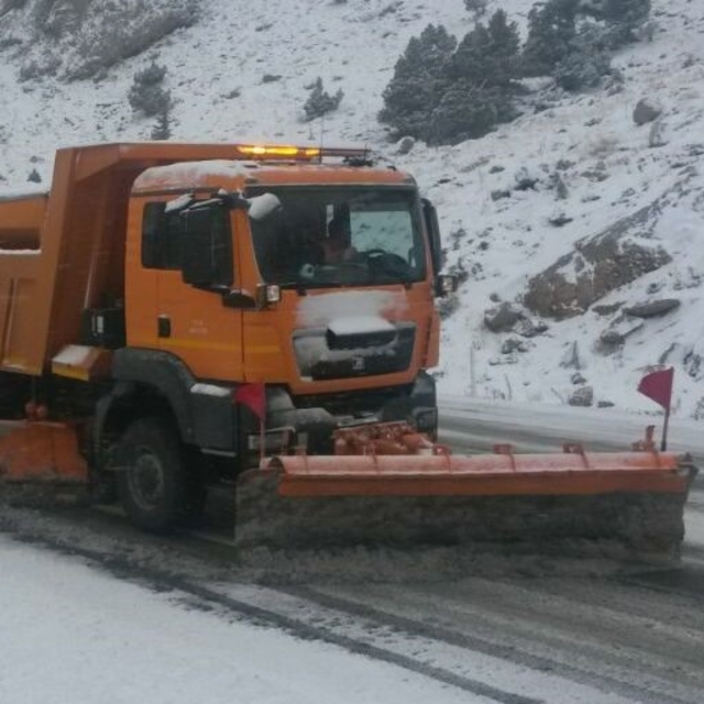 Antalya-Konya karayolunda kar etkisini sürdürüyor