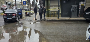 Çarşaf giyip soygun için girdikleri kuyumcuda iş yeri sahibini yaralayan şüpheliler yakalandı