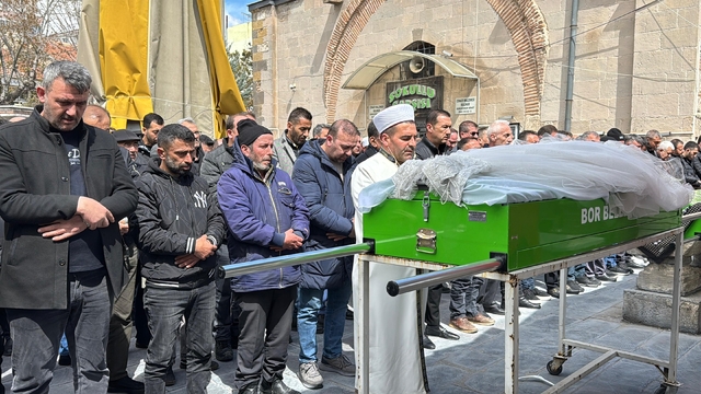 Boşanma aşamasındaki eşinin öldürdüğü Zeliha toprağa verildi