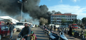 Kilis'te STK'ya ait prefabrikte yangın