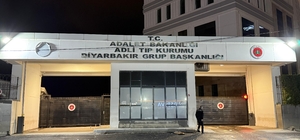 Eşi ile uygunsuz şekilde yakaladığı adama kurşun yağdırdı: 1 ölü, 1 yaralı