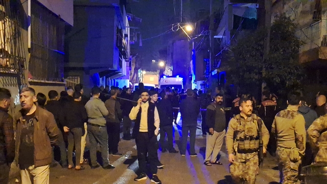 Adana'da bir evdin terasında patlama: 1 ölü, 1 yaralı