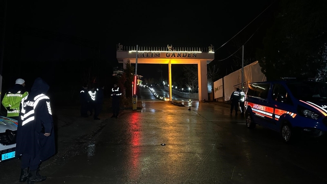 Gözaltına alınan Başkan Yalım'a ait iş yerlerinde arama yapıldı