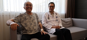 Böbrek nakilli 76 yaşındaki hasta, kolanjioskopi ile sağlığına kavuştu