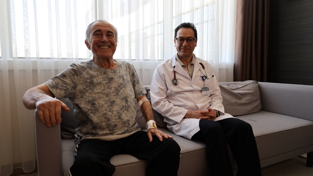 Böbrek nakilli 76 yaşındaki hasta, kolanjioskopi ile sağlığına kavuştu