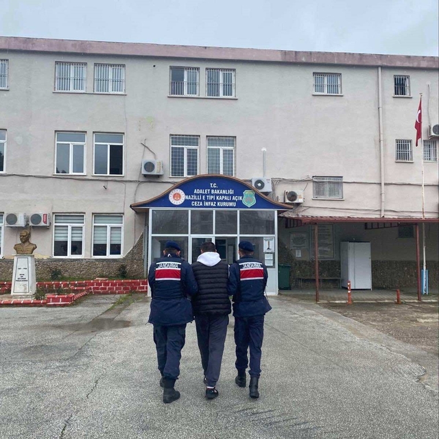 Kuşadası ve Nazilli'de aranan 2 şahıs yakalandı