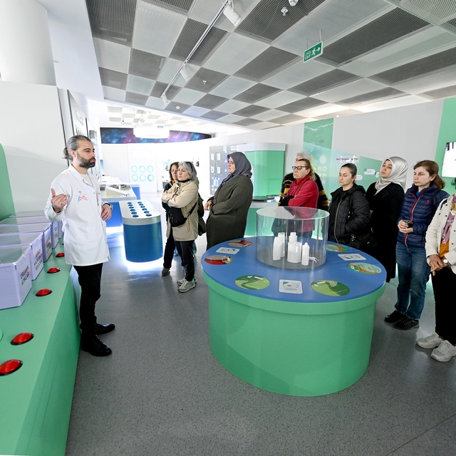 Mersin'de tekstil atıkları kadın emeğiyle yeniden hayat buluyor