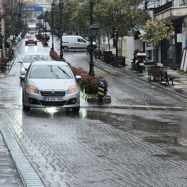 Tekirdağ'da sağanak yağış
