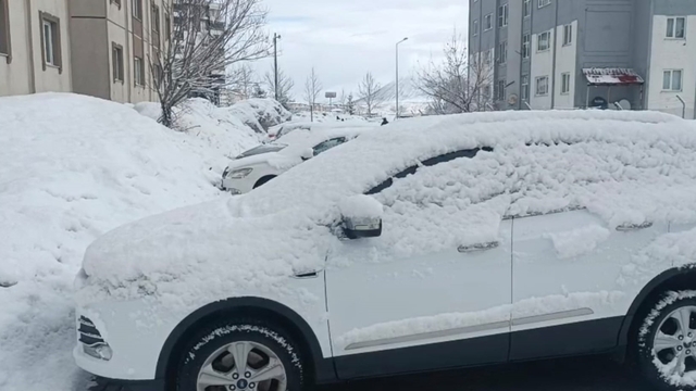 Bitlis'te kar yağışı