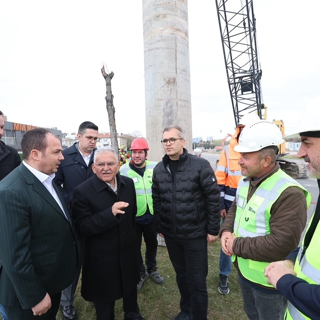 Başkan Büyükkılıç, Kartal Katlı Kavşağı Projesi'ni sahada inceledi