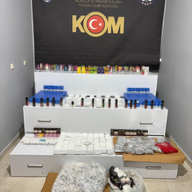 Niğde'de kaçak tütün operasyonunda 2 gözaltı