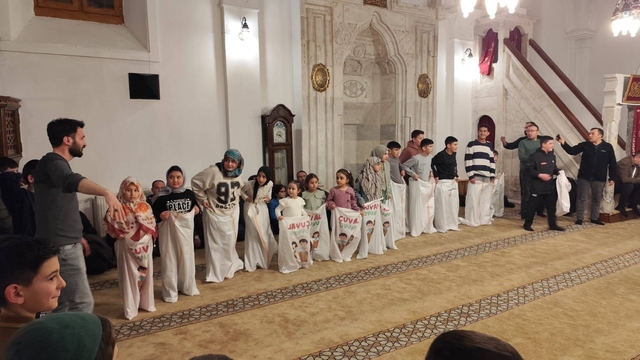 Bolvadin'de 'Vakti Kuşanmak Projesi' devam ediyor