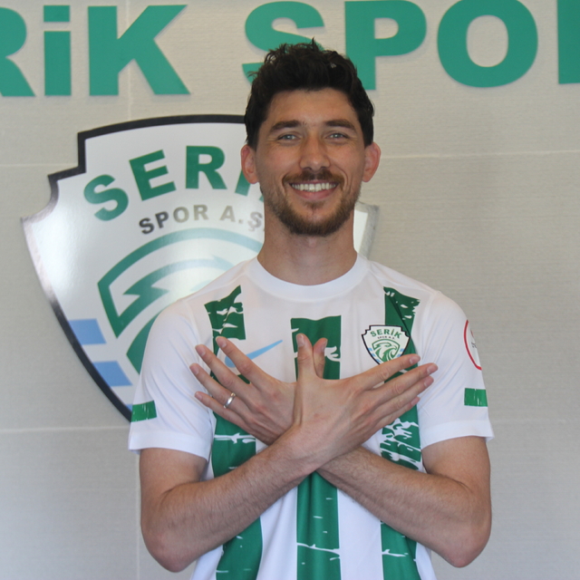 Kosovalı futbolcu Topalli, play-off finalinde Türkiye'yi favori görüyor