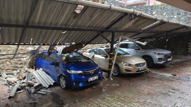 Bursa'da sağanak ve fırtına