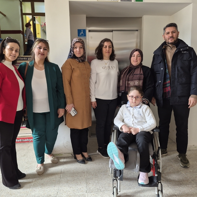 Minik Zeynep için eğitim artık daha rahat
Annesinin her gün kucağında taşıd...