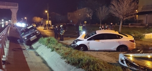 Edirne'de otomobil ile cipin çarpıştığı kazada 3 kişi yaralandı