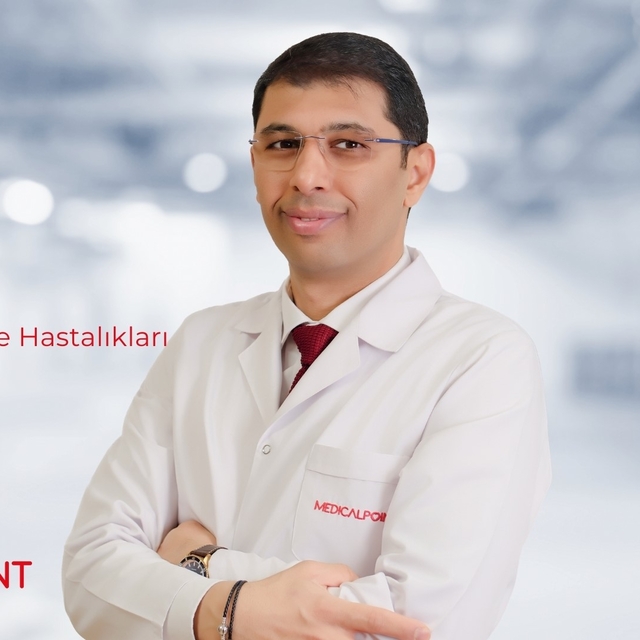 Uzm. Dr. Baver Demir: "Ateş, öksürük, döküntü çocuklarda her belirti neden...