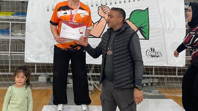 Adıyamanlı Rahime Ballık'tan Türkiye ikinciliği başarısı