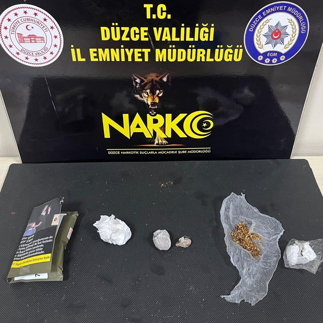 Uyuşturucu satıcısı 2 kişi tutuklandı