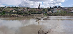 Büyük Menderes yükseldi, tarihi Taşköprü sular altında kayboldu