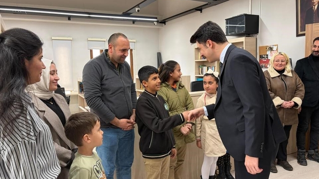 Digor'da Kütüphane Haftası coşkusu: En çok okuyan öğrenciler ödüllendirildi