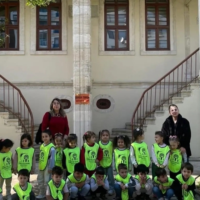 Sinop'ta minikler kütüphanede