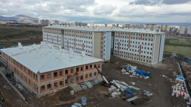 ERÜ kampüsünde yapılan yurtlar son aşamada