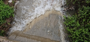 Bandırma kırsalında kuvvetli yağış hayatı olumsuz etkiledi Bandırma’da metrekareye 30 kilogram yağış düştü Bandırma’da yağışlı hava devam ediyor, kırsalda su birikintileri oluştu