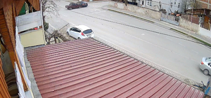 Tokat'ta 2 otomobilin çarpıştığı kaza kamerada; 2 yaralı