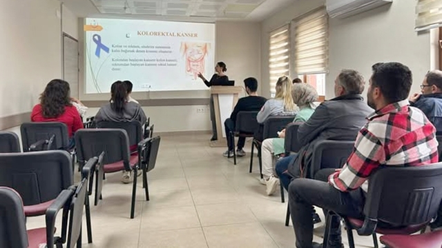Gelibolu'da sağlık personeline "kolorektal kanser" eğitimi