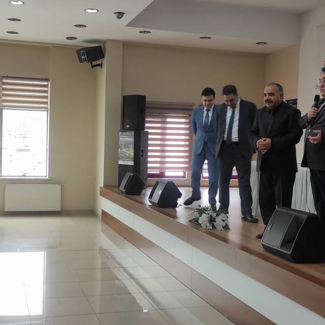 BEUN Rektörü Özölçer, hacı adayları için düzenlenen eğitim seminerine katıl...