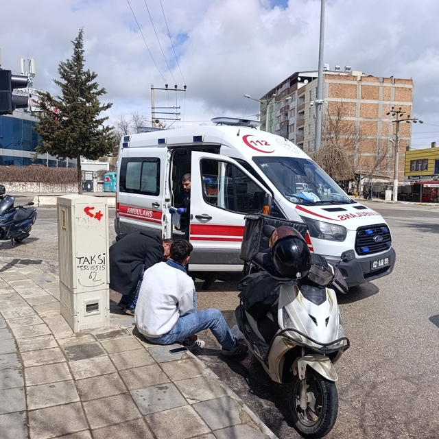 Devrilen motosikletin sürücüsü yaralandı