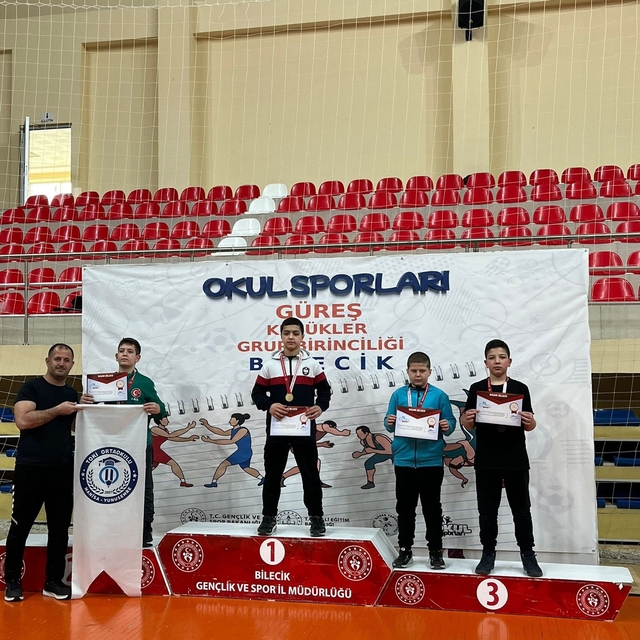 Eskişehirli minik judocular Bilecik'ten dereceyle döndü
Okul Sporları Grup...