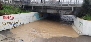 Kocaeli'de sağanak sebebiyle alt geçidi su bastı