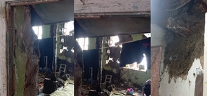 Hakkari'de bir ev çöktü