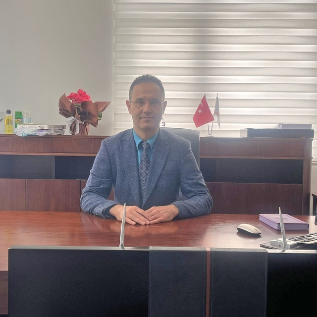 Çiçekdağı'na atanan milli eğitim müdürü görevine başladı