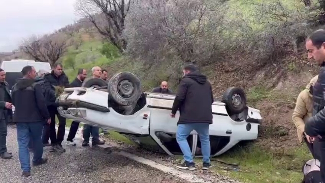 Kontrolden çıkan otomobil takla attı