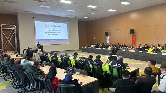 Erzincan'da acil durumlara yönelik eğitim düzenlendi