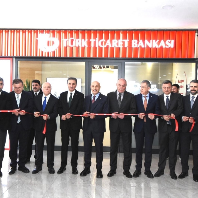 Türk Ticaret Bankası'nın Erzurum şubesi hizmete açıldı