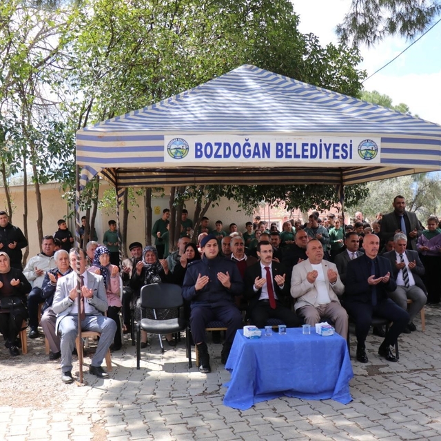 Kahraman öğretmen okulunda gözyaşları ile anıldı