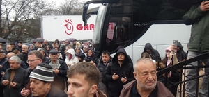 Bolu’da 37 kişilik umre kafilesi dualarla uğurlandı