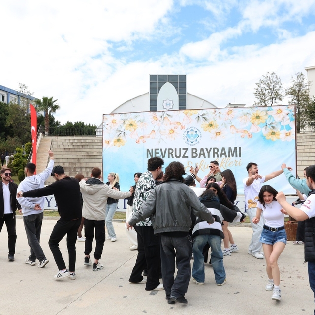 ALKÜ'de nevruz kutlandı
