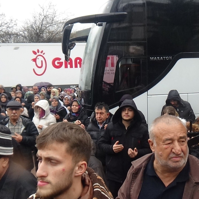 Bolu'da 37 kişilik umre kafilesi dualarla uğurlandı