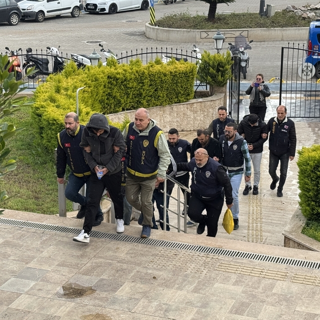 Muğla merkezli dolandırıcılık operasyonunda yakalanan 4 zanlı tutuklandı