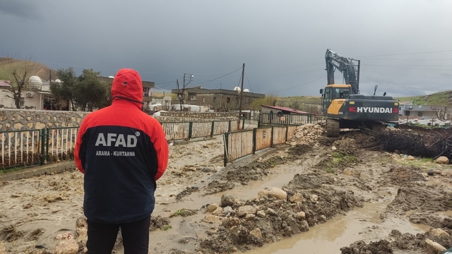 Şırnak'ta dereler taştı: Çok sayıda konut ve ahır zarar gördü