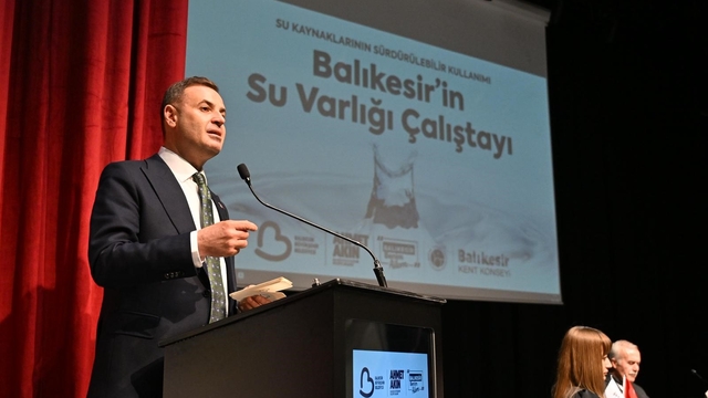 Balıkesir'de suyun geleceği masaya yatırıldı
Balıkesir Büyükşehir Belediye Başkanı Akın:
"Güçlü şehirler, geleceğini koruyabilen şehirlerdir"