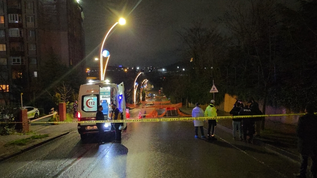 Motosiklet beton bariyerlere çarptı: 1 ölü