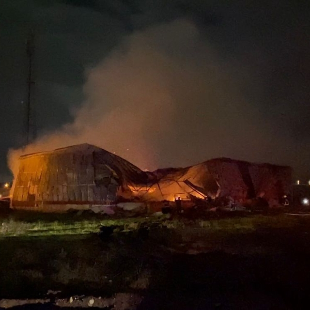 Osmaniye'de kağıt fabrikası yangını (2)