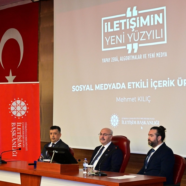 Denizlili basın mensuplarına "Sosyal Medyada Etkili İçerik Üretimi" eğitimi...